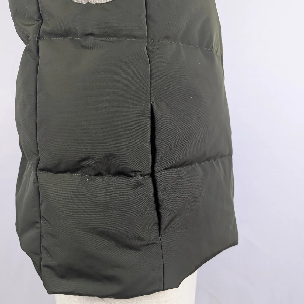 Theory Shell Down Vest Renew Poly 2 Down Feather Blend Fill Dark Rosemary M NWT
